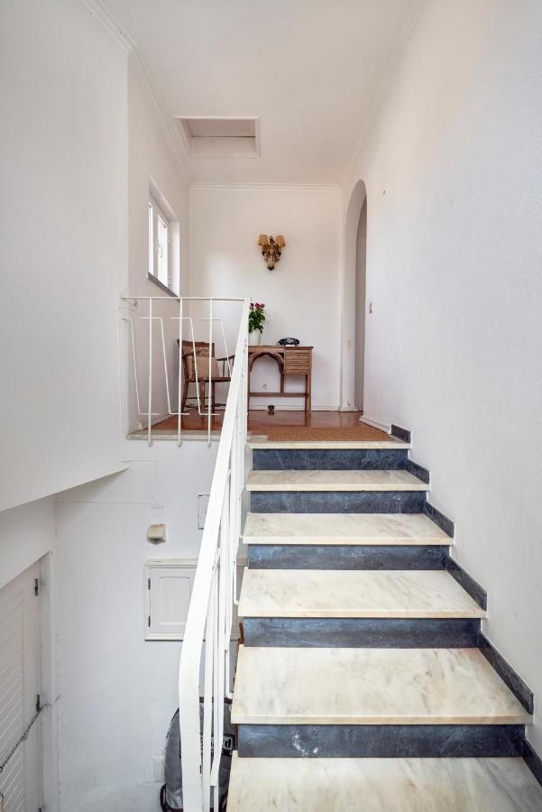 Bright Apartment With Garden In Кашкайш Екстериор снимка