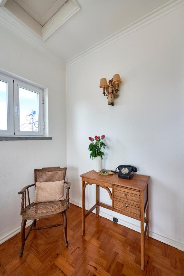 Bright Apartment With Garden In Кашкайш Екстериор снимка
