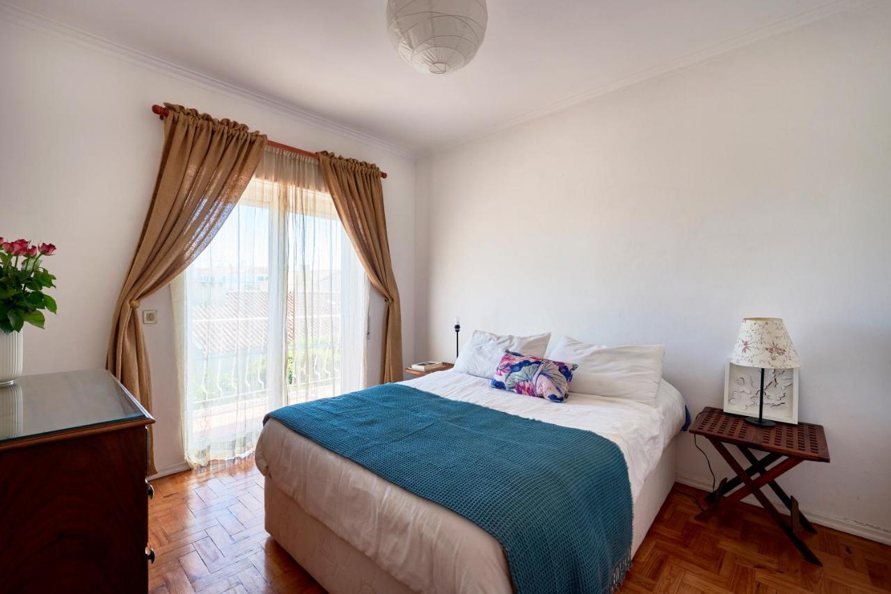 Bright Apartment With Garden In Кашкайш Екстериор снимка