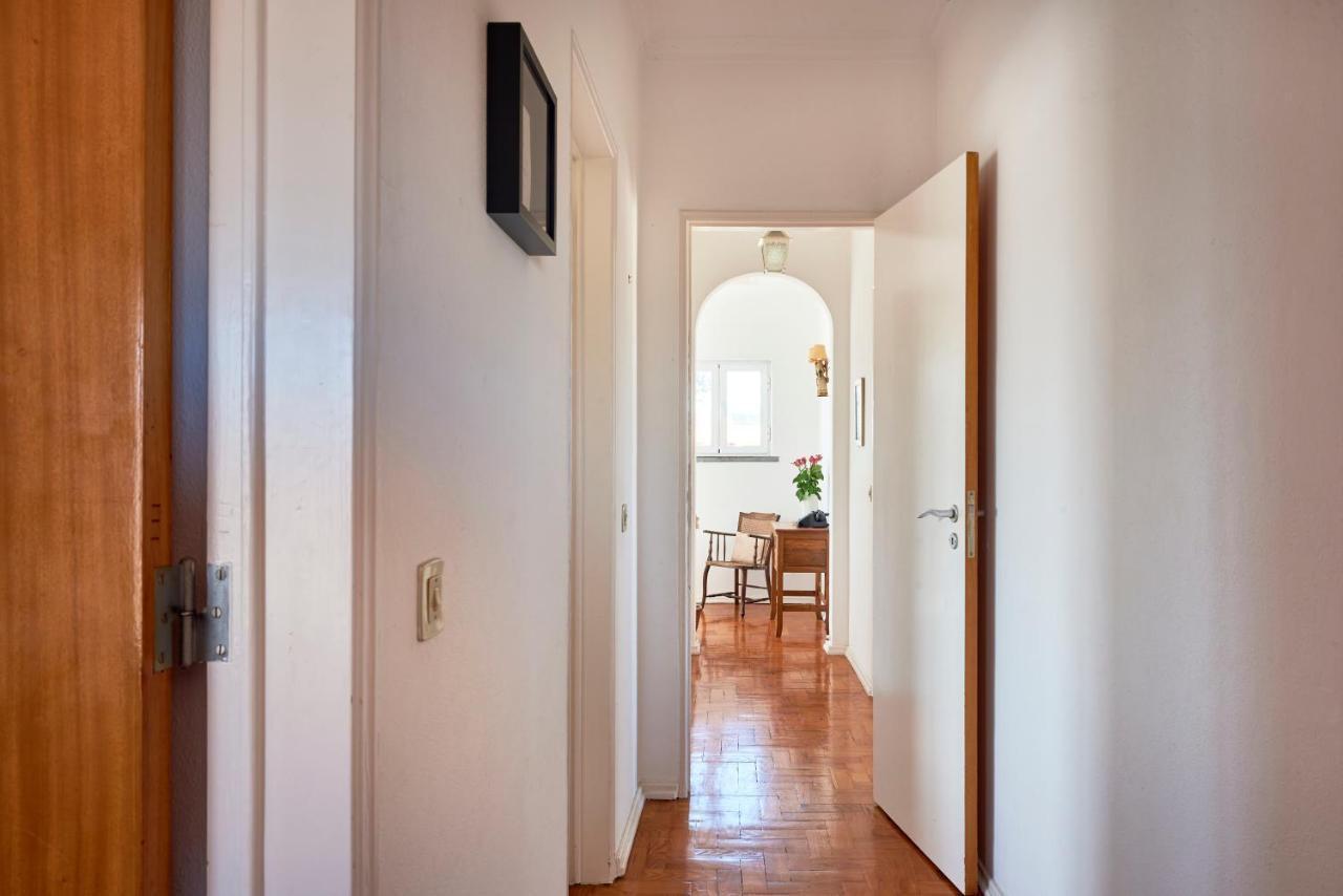 Bright Apartment With Garden In Кашкайш Екстериор снимка